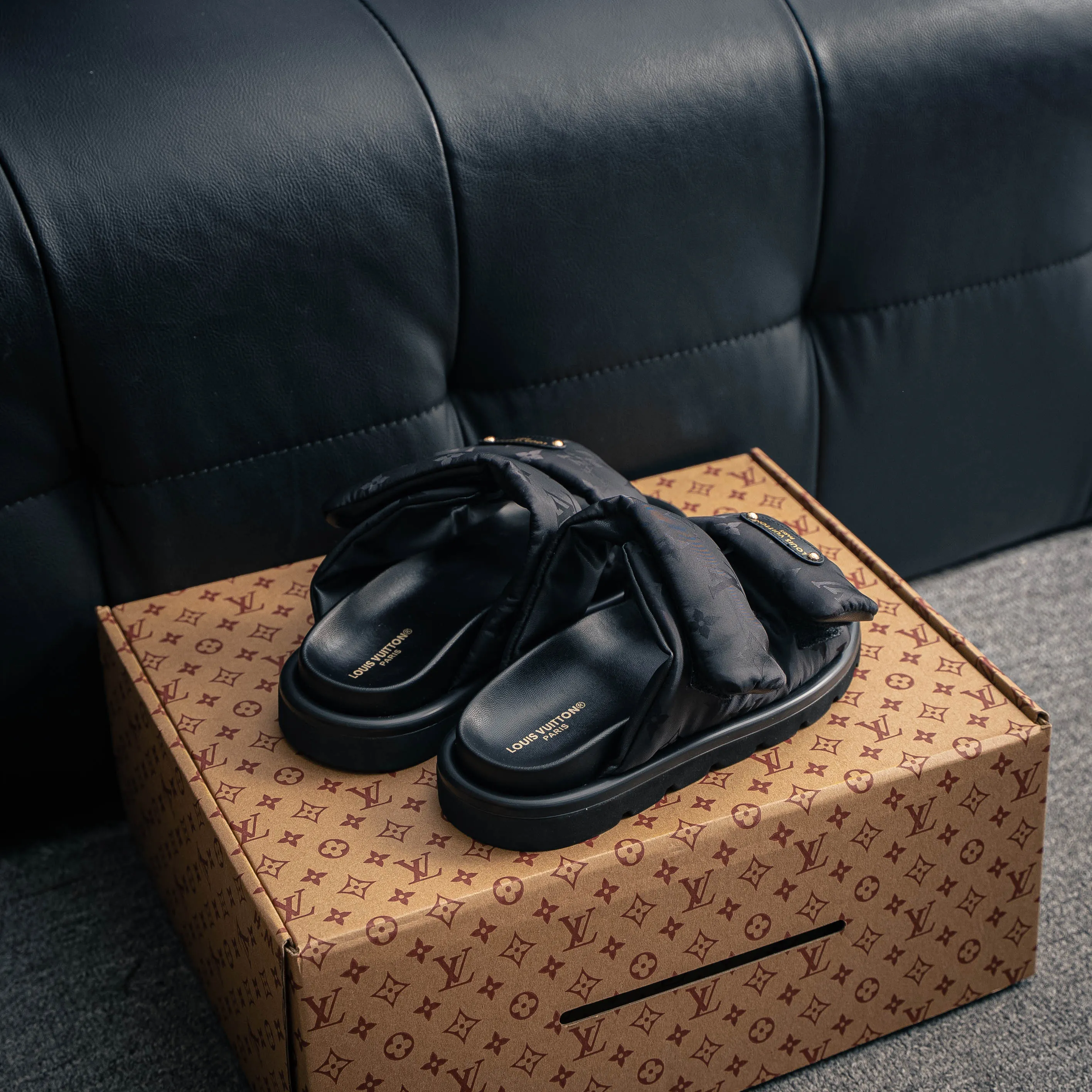 # LOUIS VUITTON ｜ 2026ss /Takashi Murakami x LOUIS VUITTON Sandals 。